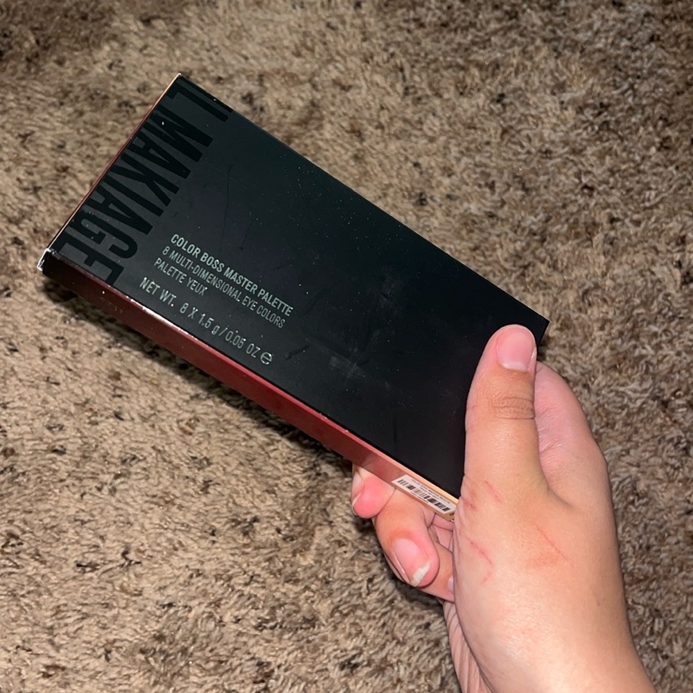IL MILKAGE Color Boss Master Palette